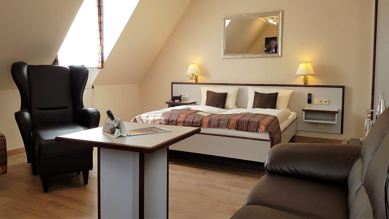 Hotel Rhoener Land Garni - Bed & Breakfast Oberthulba Dış mekan fotoğraf